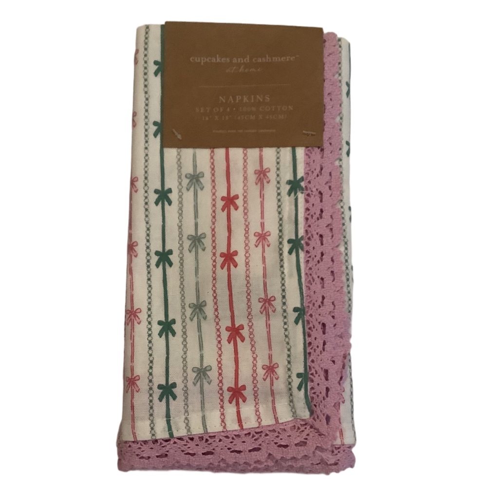 Cupcakes & Cashmere Bows And Beads Set Of 4 Napkins New